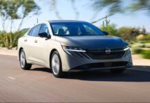 Nissan Sentra SL del 2026, con nuevo aspecto y renovado interior